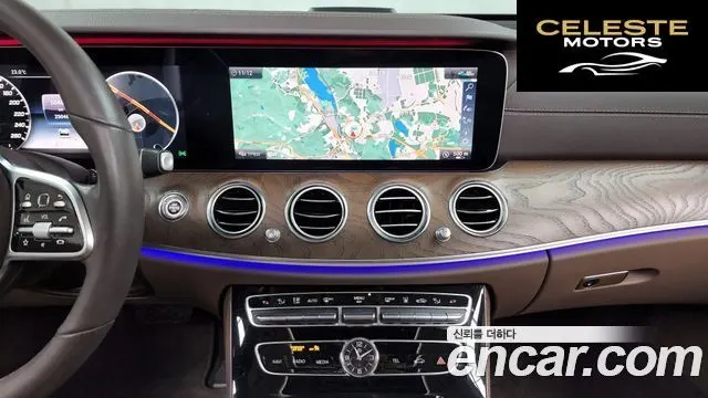 MERCEDES BENZ E-Classe W213 E300e 4MATIC Exclusive 2020 — photo 13 sur 20