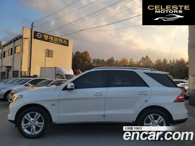 MERCEDES BENZ M-Classe W166 ML350 4MATIC 2012 — photo 8 sur 26