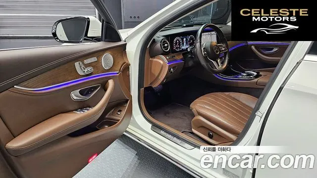 MERCEDES BENZ E-Classe W213 E300 4MATIC Exclusive 2020 — photo 11 sur 20