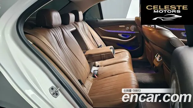 MERCEDES BENZ E-Classe W213 E300 4MATIC Exclusive 2020 — photo 12 sur 20