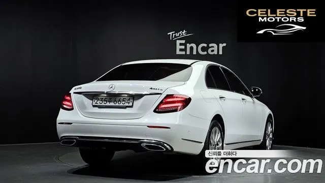 MERCEDES BENZ E-Classe W213 E300 4MATIC Exclusive 2020 — photo 2 sur 20