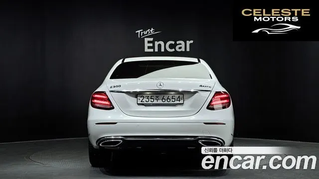 MERCEDES BENZ E-Classe W213 E300 4MATIC Exclusive 2020 — photo 4 sur 20