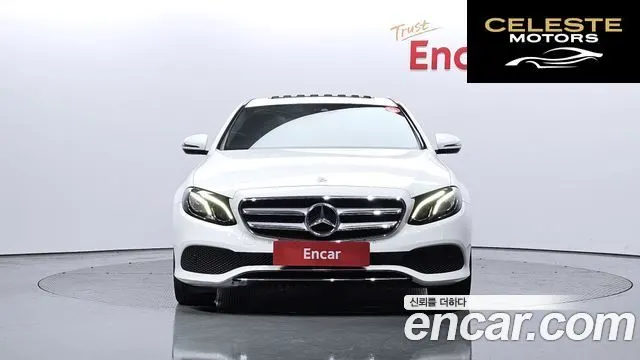 MERCEDES BENZ E-Classe W213 E200 Avantgarde 2018 — photo 3 sur 20