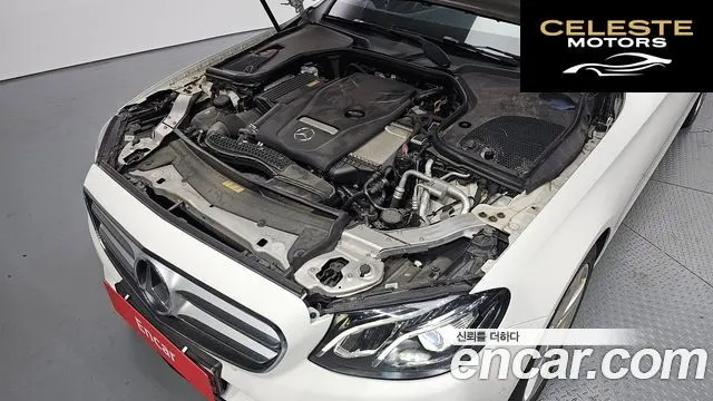 MERCEDES BENZ E-Classe W213 E200 Avantgarde 2018 — photo 6 sur 20