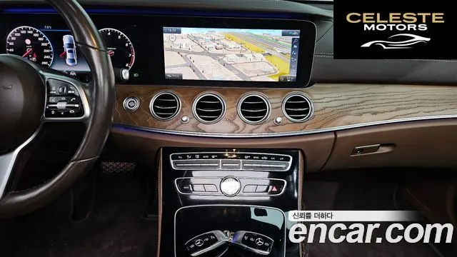 MERCEDES BENZ E-Classe W213 E300 4MATIC Exclusive 2020 — photo 15 sur 20