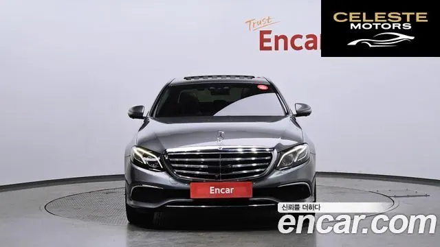 MERCEDES BENZ E-Classe W213 E300 4MATIC Exclusive 2020 — photo 3 sur 20