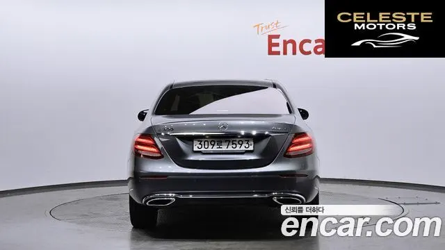 MERCEDES BENZ E-Classe W213 E300 4MATIC Exclusive 2020 — photo 4 sur 20