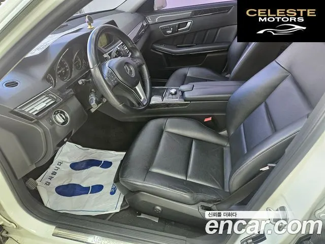 MERCEDES BENZ E-Classe W212 E220 CDI Avantgarde 2013 — photo 17 sur 26
