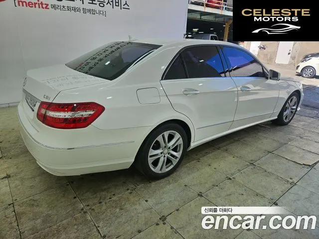 MERCEDES BENZ E-Classe W212 E220 CDI Avantgarde 2013 — photo 4 sur 26
