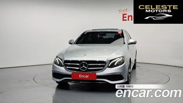 MERCEDES BENZ E-Classe W213 E250 Avantgarde 2020 — photo 3 sur 20
