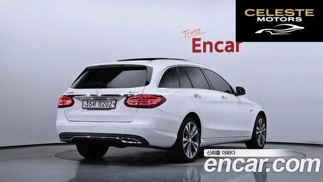 MERCEDES BENZ C-Classe W205 C220 d 4MATIC 2016 — photo 2 sur 20
