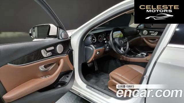 MERCEDES BENZ E-Classe W213 E220d 4MATIC Avantgarde 2018 — photo 10 sur 20