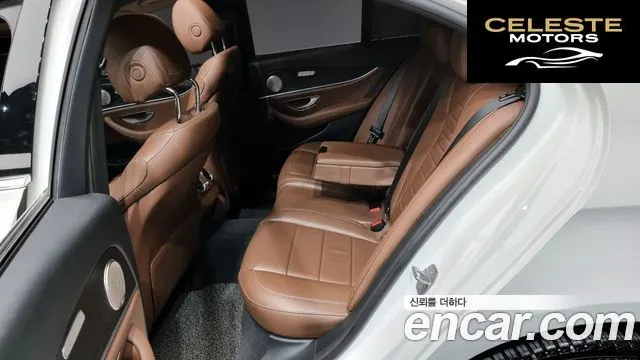 MERCEDES BENZ E-Classe W213 E220d 4MATIC Avantgarde 2018 — photo 11 sur 20
