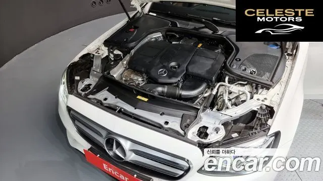 MERCEDES BENZ E-Classe W213 E220d 4MATIC Avantgarde 2018 — photo 6 sur 20