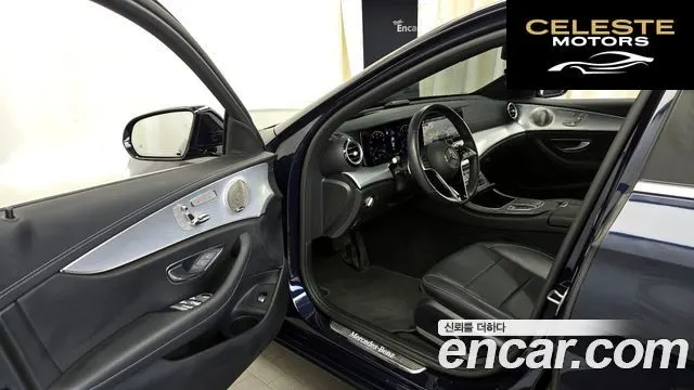 MERCEDES BENZ E-Classe W213 E350 4MATIC Avantgarde 2021 — photo 10 sur 20