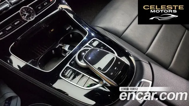 MERCEDES BENZ E-Classe W213 E300 Avantgarde 2019 — photo 17 sur 20