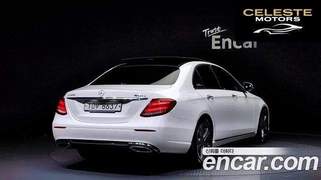 MERCEDES BENZ E-Classe W213 E300 Avantgarde 2019 — photo 2 sur 20
