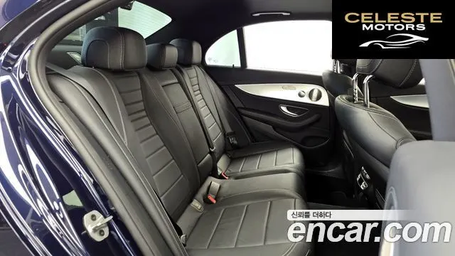 MERCEDES BENZ E-Classe W213 E350 4MATIC Avantgarde 2021 — photo 12 sur 20