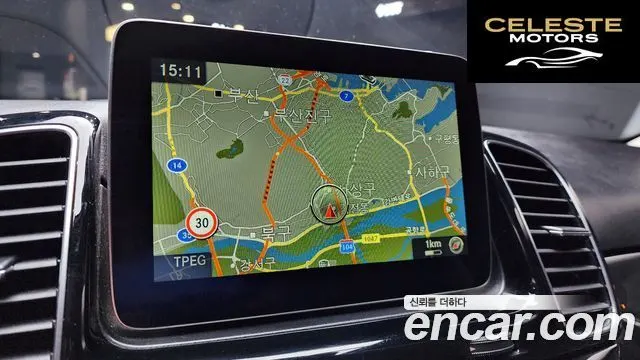 MERCEDES BENZ GLE-Classe W166 GLE250 d 4MATIC 2016 — photo 15 sur 20