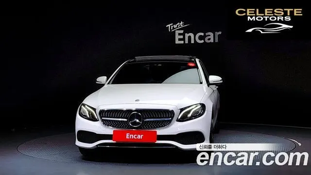 MERCEDES BENZ E-Classe W213 E300 Avantgarde 2019 — photo 3 sur 20