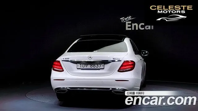 MERCEDES BENZ E-Classe W213 E300 Avantgarde 2019 — photo 4 sur 20