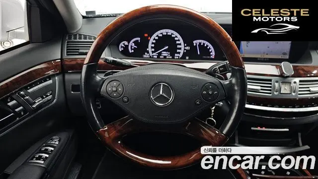 MERCEDES BENZ S-Classe W221 S350L 2010 — photo 13 sur 20
