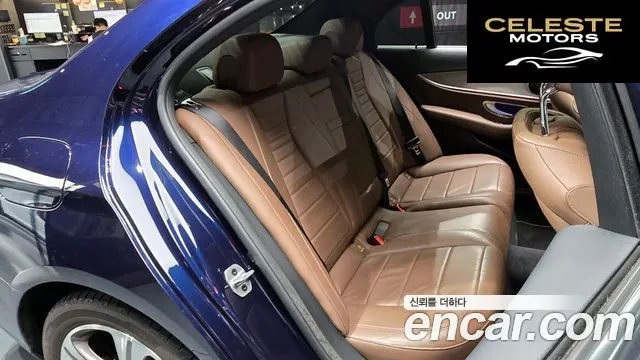 MERCEDES BENZ E-Classe W213 E300 Avantgarde 2019 — photo 12 sur 20