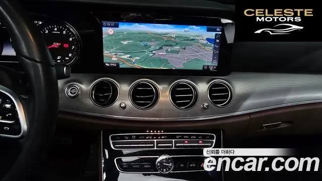 MERCEDES BENZ E-Classe W213 E300 Avantgarde 2019 — photo 16 sur 20