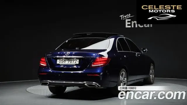 MERCEDES BENZ E-Classe W213 E300 Avantgarde 2019 — photo 2 sur 20