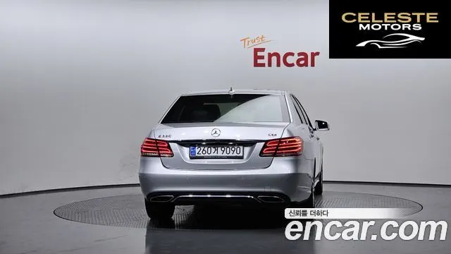 MERCEDES BENZ E-Classe W212 E220 CDI Avantgarde 2014 — photo 4 sur 20