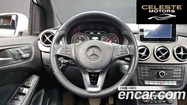 MERCEDES BENZ B-Classe W246 B200 d 2016 — photo 13 sur 20