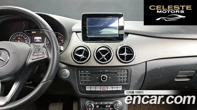 MERCEDES BENZ B-Classe W246 B200 d 2016 — photo 14 sur 20