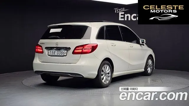 MERCEDES BENZ B-Classe W246 B200 d 2016 — photo 2 sur 20