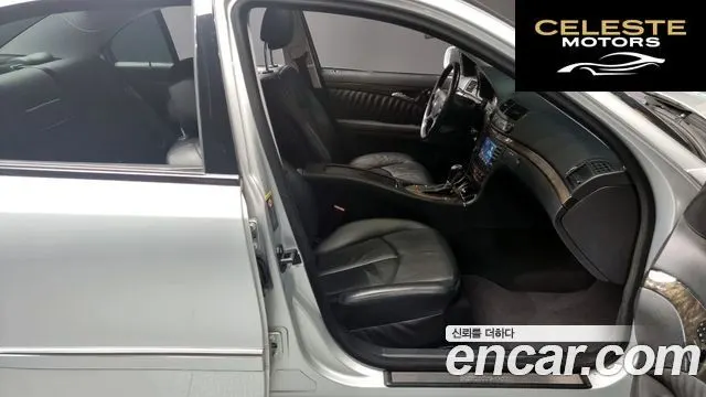 MERCEDES BENZ E-Classe W211 E350 4MATIC 2007 — photo 11 sur 26