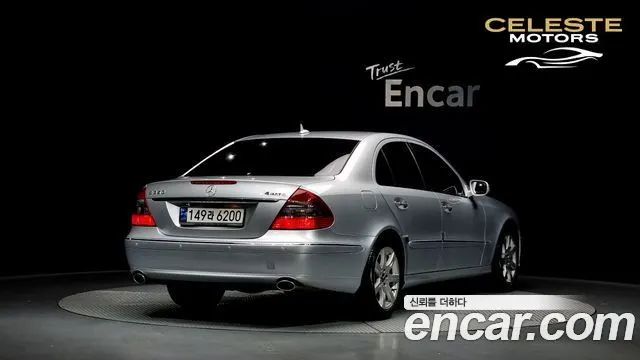 MERCEDES BENZ E-Classe W211 E350 4MATIC 2007 — photo 2 sur 26