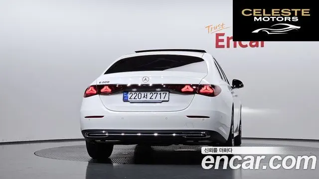 MERCEDES BENZ E-Classe W214 E200 Avantgarde 2025 — photo 4 sur 20