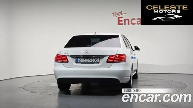MERCEDES BENZ E-Classe W212 E300 2014 — photo 4 sur 20