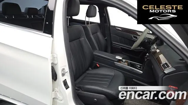 MERCEDES BENZ E-Classe W212 E300 2014 — photo 10 sur 20