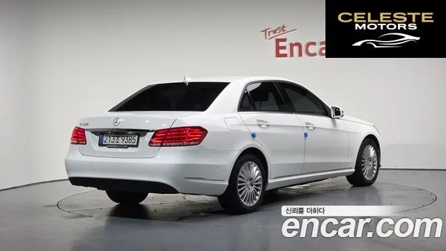 MERCEDES BENZ E-Classe W212 E300 2014 — photo 2 sur 20