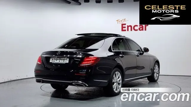 MERCEDES BENZ E-Classe W213 E300 4MATIC Exclusive 2019 — photo 2 sur 26