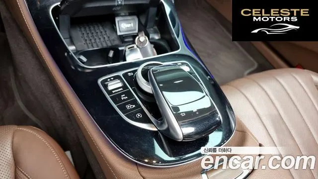 MERCEDES BENZ E-Classe W213 E300 4MATIC Exclusive 2019 — photo 19 sur 26