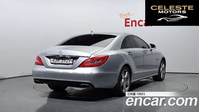 MERCEDES BENZ CLS-Classe W218 CLS350 2012 — photo 2 sur 20