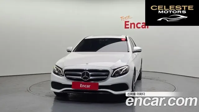MERCEDES BENZ E-Classe W213 E300 Avantgarde 2020 — photo 3 sur 20