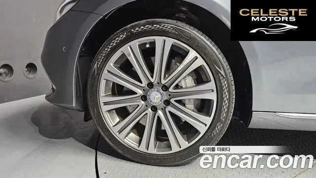 MERCEDES BENZ E-Classe W213 E400 4MATIC Exclusive 2017 — photo 5 sur 20