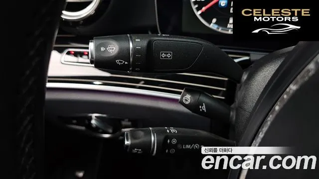 MERCEDES BENZ E-Classe W213 E400 4MATIC Exclusive 2017 — photo 19 sur 20