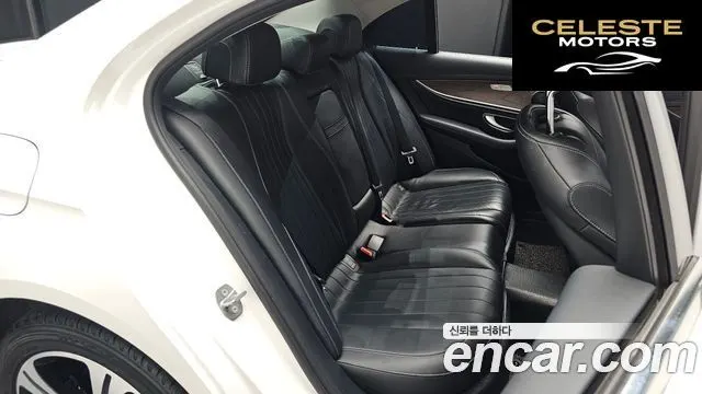 MERCEDES BENZ E-Classe W213 E220d 4MATIC Exclusive 2017 — photo 11 sur 20