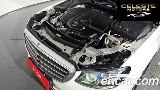 MERCEDES BENZ E-Classe W213 E220d 4MATIC Exclusive 2017 — photo 6 sur 20