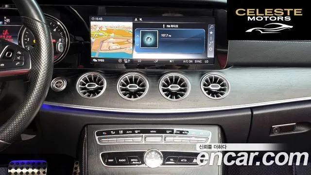MERCEDES BENZ E-Classe W213 E220d Cabriolet 2018 — photo 14 sur 20