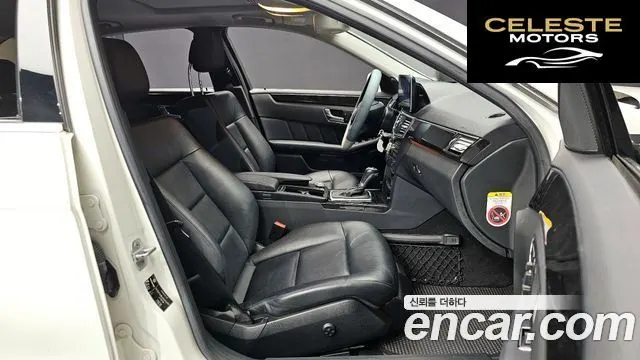 MERCEDES BENZ E-Classe W212 E200 CGI Avantgarde 2010 — photo 10 sur 20