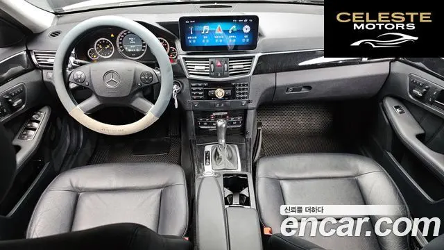 MERCEDES BENZ E-Classe W212 E200 CGI Avantgarde 2010 — photo 7 sur 20